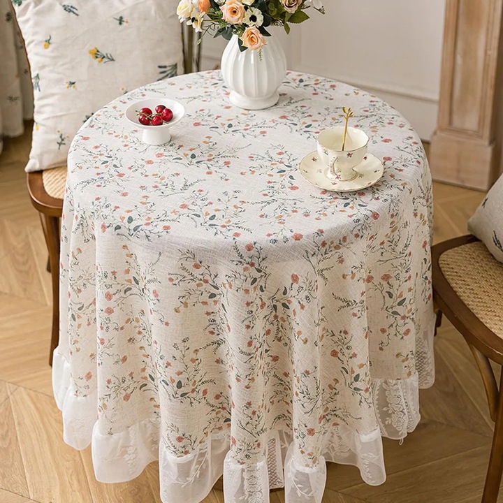K0345-0808-KFCJ-xw7901 asztalterítő, francia stílusú virágmintával és csipkeszegéllyel, többszínű, 140 x 140 cm