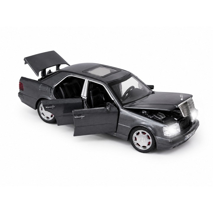 Mercedes-Benz típusú fém kisautó, 1:28 méretarány, nyitható ajtók, fény- és hangeffektek, szürke, 3+ év