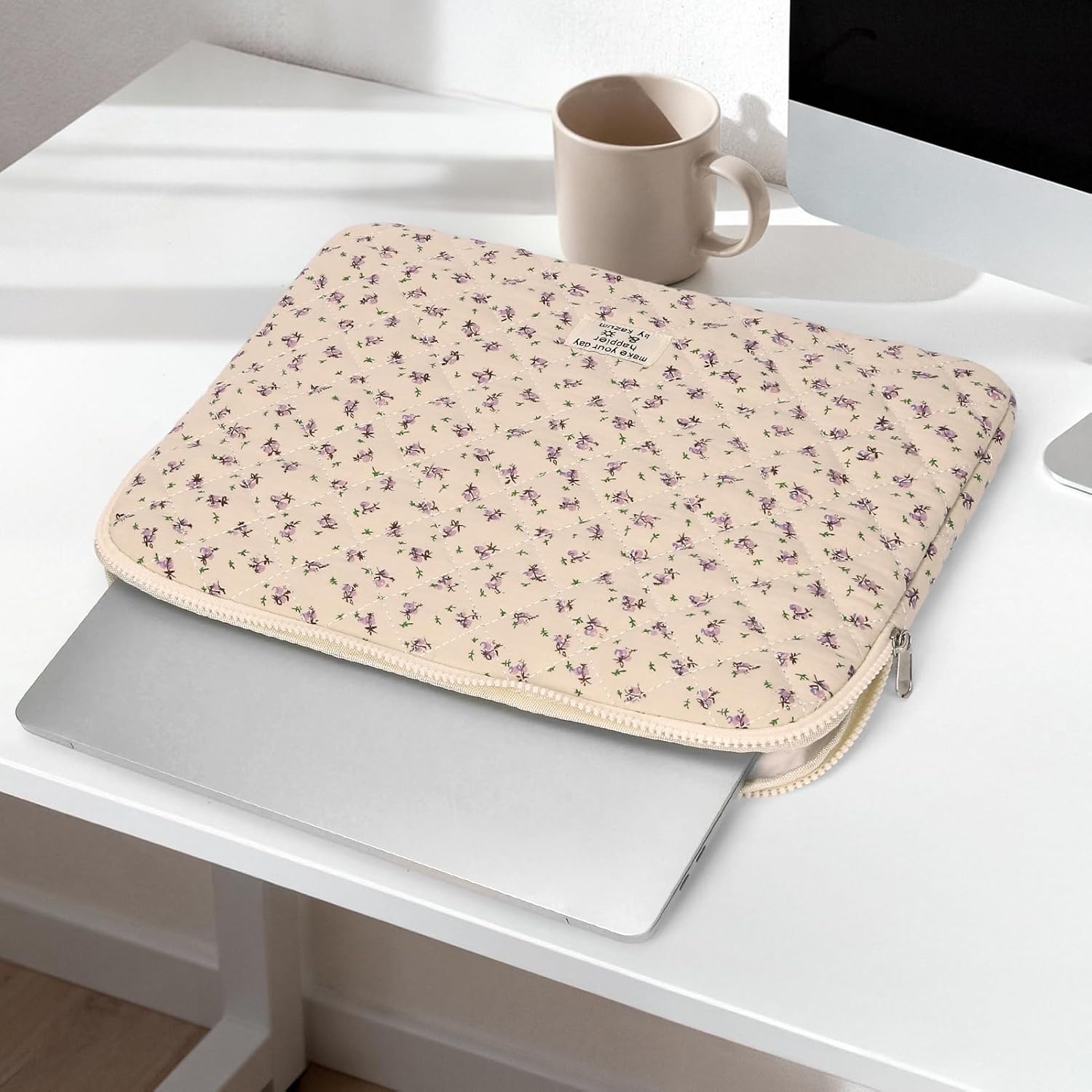 Husa Pufos Laptop 11-15 inch, Flori Estetice, Fermoar Dublu, Fete