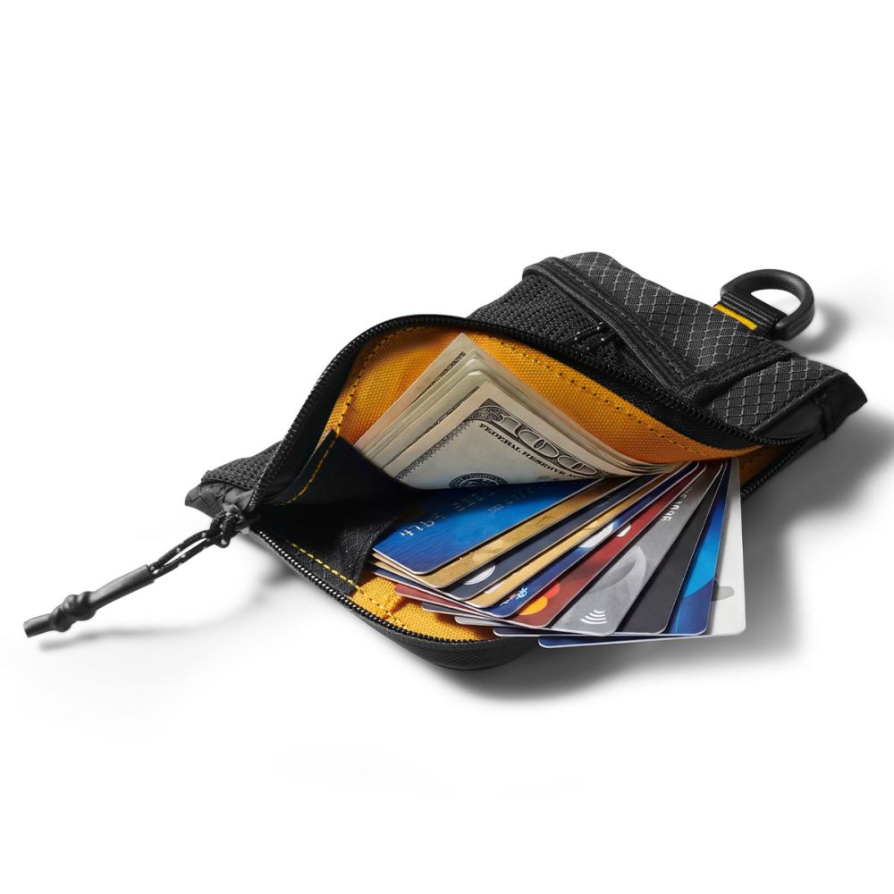 Portofel Spigen LF300, Protectie RFID, Capacitate 10 carduri, Negru