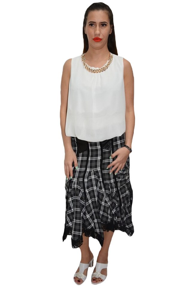 Fusta deosebita cu croiala evazata cu carouri, D&J Exclusive,, Gri