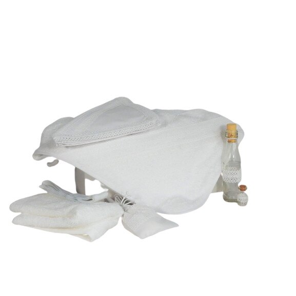 Set Botez alb 7 piese - Dantela Diafana, Odorul Mamei