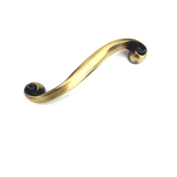 Maner bronz antichizat Ada pentru mobilier Maner bronz antichizat Ada pentru mobilier