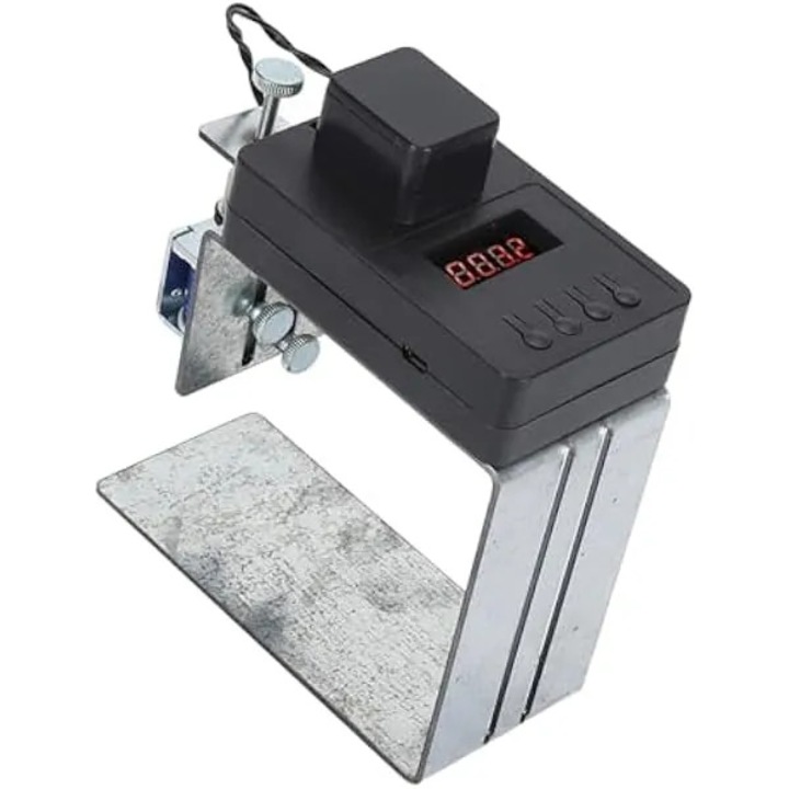 K0569-260817-255-AMC autokattintó készülék billentyűzethez és egérhez, állítható magasság, 0.1–999.9 mp időzítő, fix/véletlenszerű kattintási módok, gumírozott védőtok, fekete