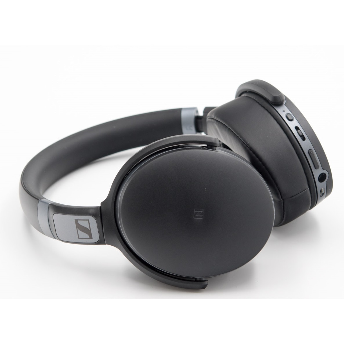 sennheiser hd 4.40 bt cena