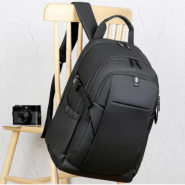 Rucsac din poliester rezistent la apa cu port USB extern, compartiment pentru laptop si tableta, expandabil pana la 25L, negru, ISINI-CJ-K0497-260819-056