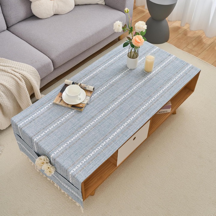 Fata de masa pentru masuta de cafea K0472-0728-XL4526, amestec bumbac-lin, dungi brodate, buzunare laterale si ciucuri, albastru deschis/alb, 50 x 160 cm