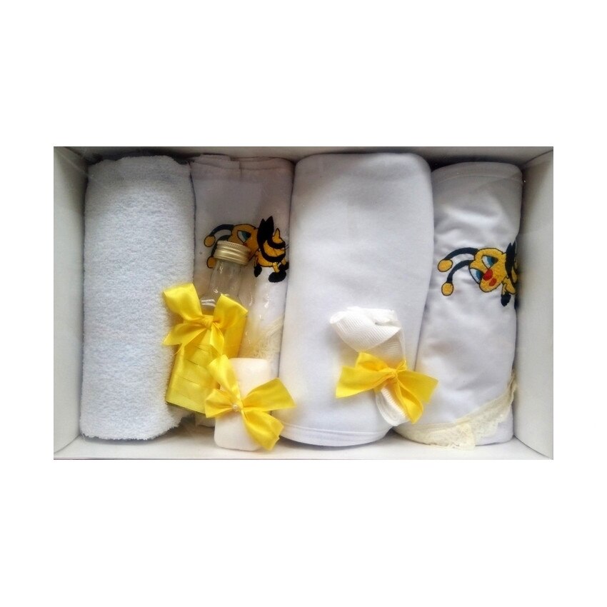 Trusou pentru botez, 7 piese, brodat cu figurina, Albinuta, Little Angel, galben