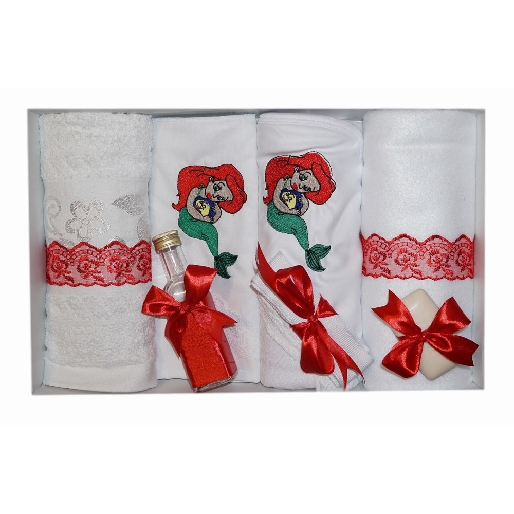 Trusou pentru botez, 7 piese, brodat cu figurina, Ariel - Mica Sirena, Little Angel, rosu