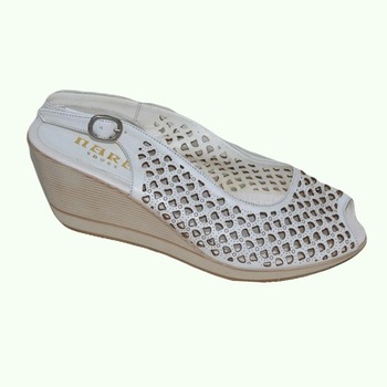 Sandale cu toc mediu,perforate, confortabile, D&J Exclusive, Alb