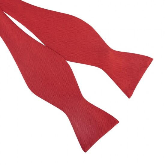 Papion self tie rosu, Onore