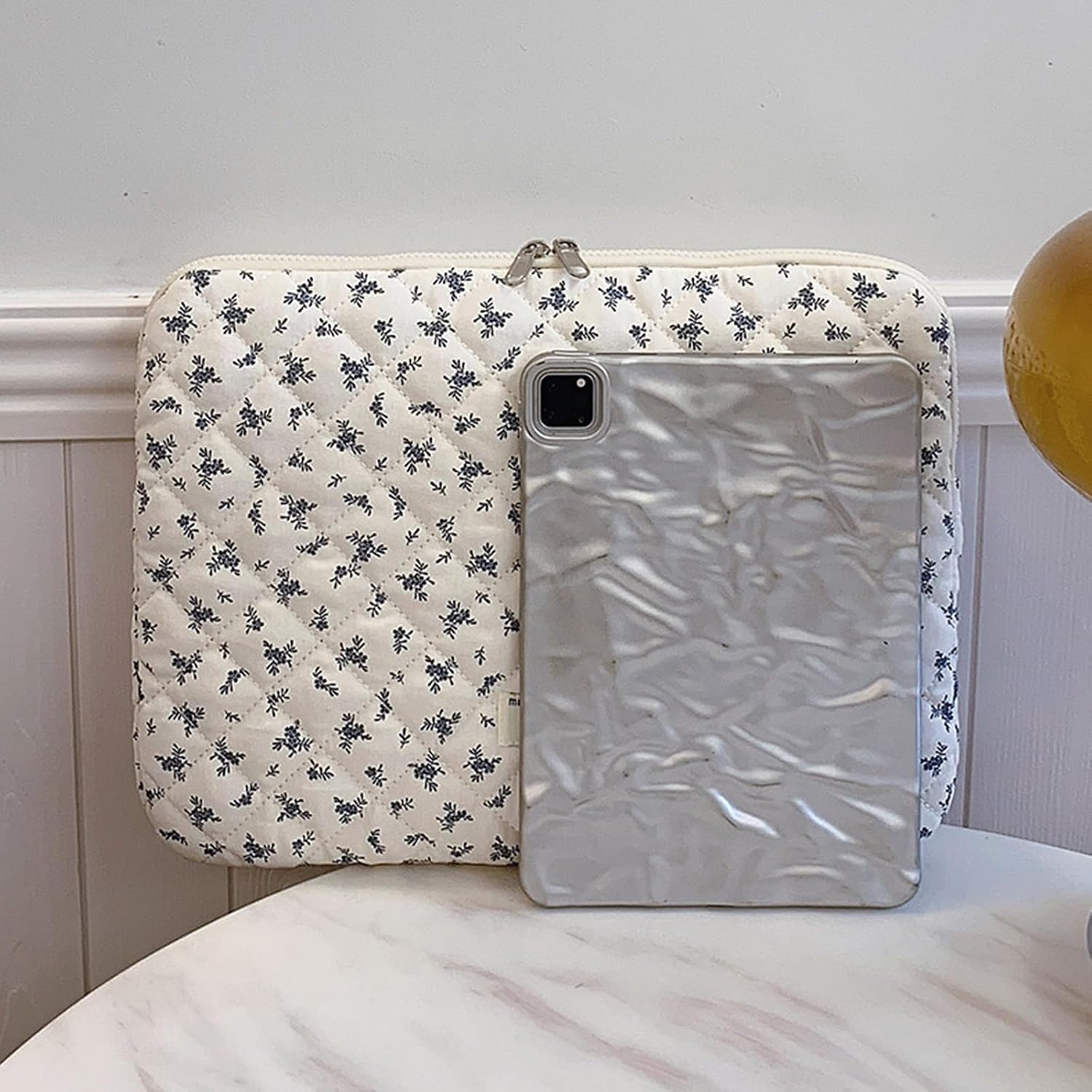 Husa Pufoasa Laptop 13 Inch, Stil Estetic, Compatibila MacBook Air M3