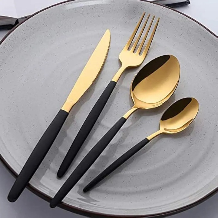 Set de tacamuri negre si aurii, set de tacamuri aurii din otel inoxidabil cu 4 piese, maner negru si titan, pentru 1 persoana, include cutit, furculita, lingura, lingurita, se poate spala in masina de spalat vase