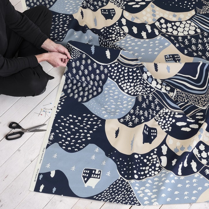 Előre vágott méteráru 150x300 cm hegyek/többszínű