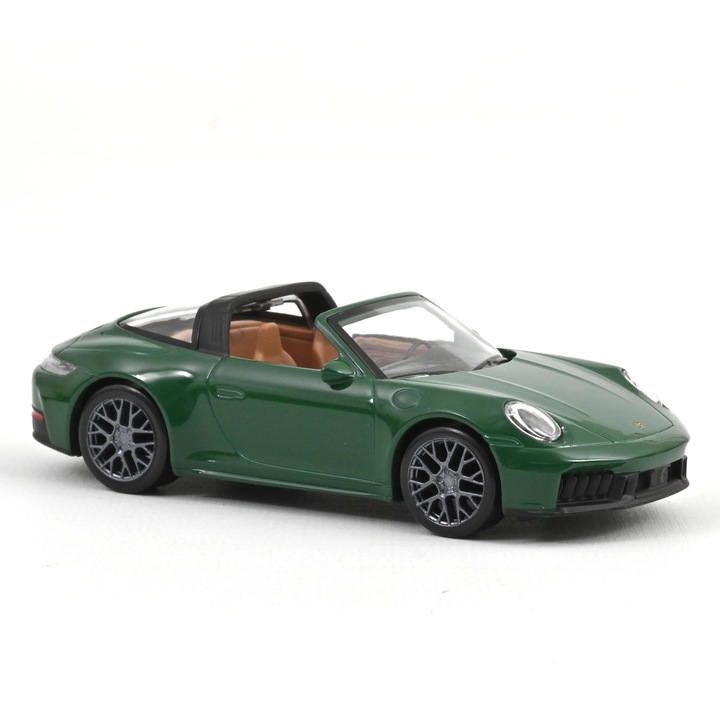 Porsche 911 GTS Targa 2024 autómodell British Racing Green Jet-car 1:43 Norev