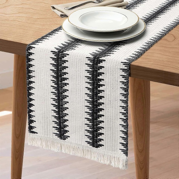 Makramé asztali futó pamutból, kézzel szőtt, rojtokkal és fekete fonott mintával, fehér/fekete, 30 x 183 cm