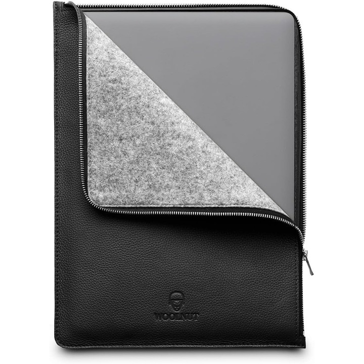 Кожен калъф Folio WOOLNUT с цип за MacBook Air 15" (M2)