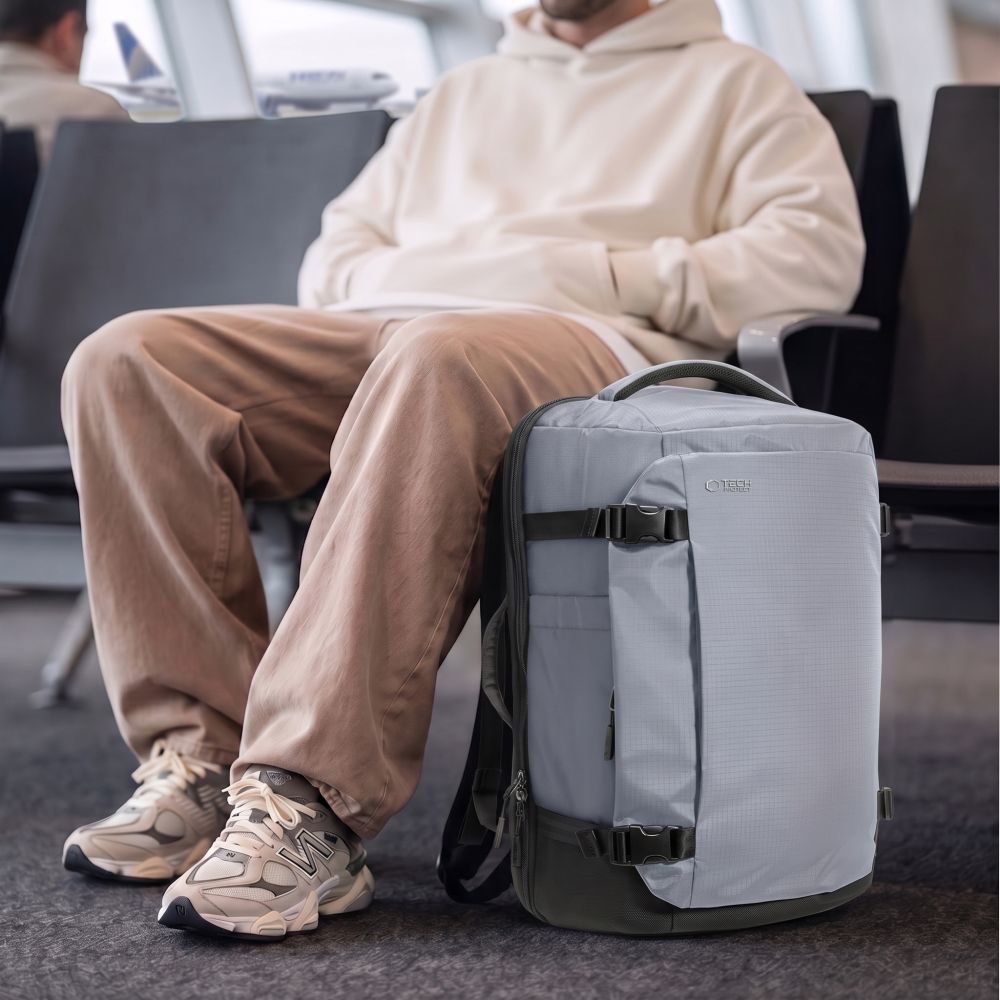 Rucsac pentru calatorii Tech-Protect Defender S70 compatibil cu laptopuri de pana la 16 inch, 40 x 30 x 20 cm, 24L, Gri