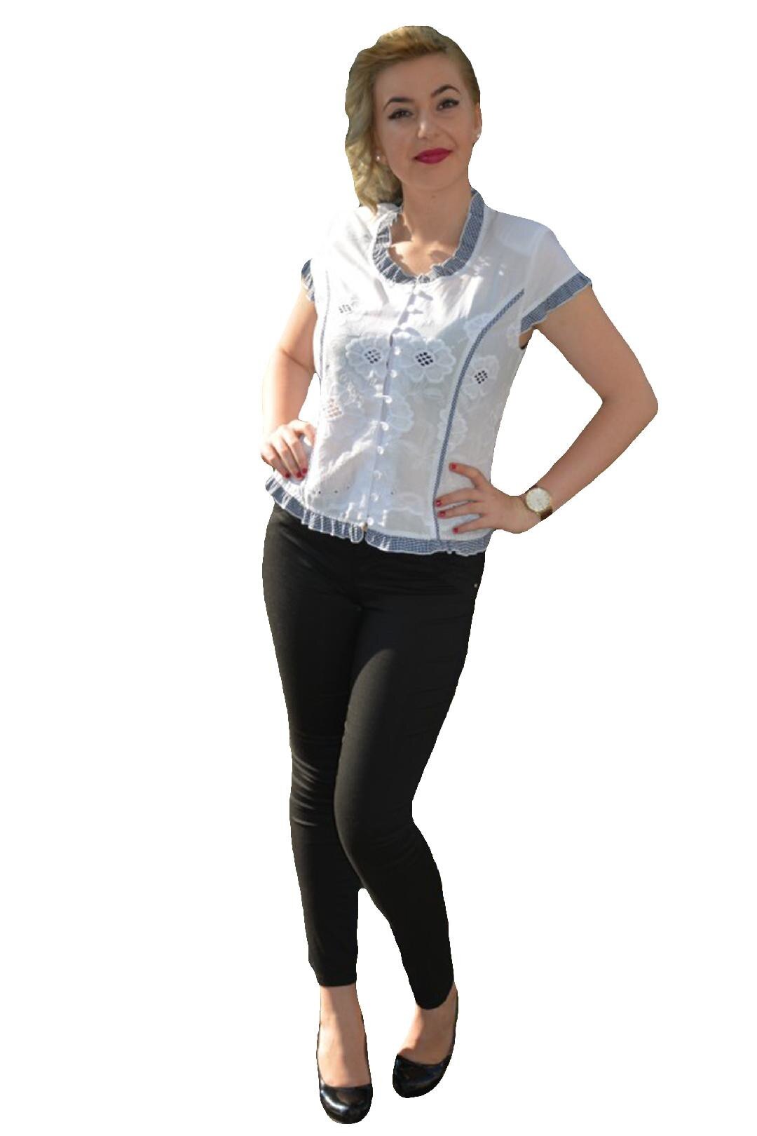 Camasa din bumbac, cu motive brodate, D&J Exclusive, Alb/Bleumarin