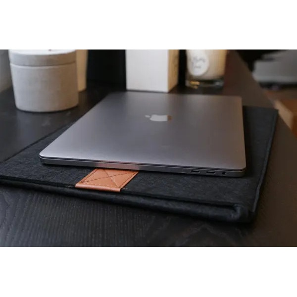 Husa pentru laptop din textil, compatibil MacBook Pro/Air 13 inch, negru/maro, 13 inch
