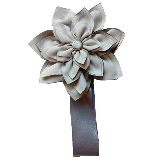 Magnet draperie gri-deschis