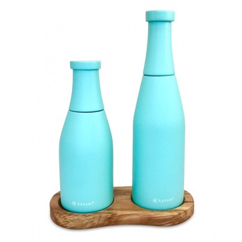 Set rasnite pentru sare si piper Kassel 93578, lemn cauciucat, suport lemn salcam, mecanism ceramica Set rasnite pentru sare si piper Kassel 93578, lemn cauciucat, suport lemn salcam, mecanism ceramica