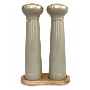 Set rasnite pentru sare si piper Kassel 93577, lemn cauciucat, suport lemn salcam, mecanism ceramica Set rasnite pentru sare si piper Kassel 93577, lemn cauciucat, suport lemn salcam, mecanism ceramica