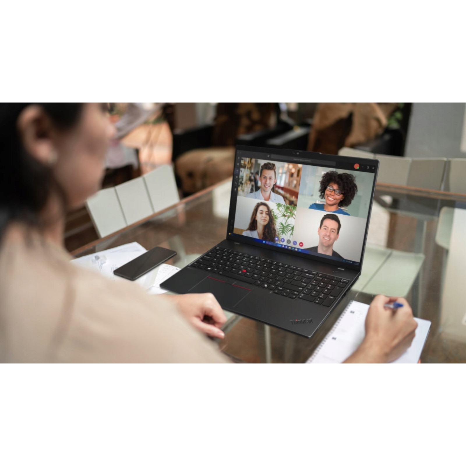 Pachet promo: Laptop Lenovo ThinkPad L16 G1, Intel Core Ultra 5 125U, 32GB 1TB SSD, 16" WUXGA 1920x1200 IPS Touch, Intel Graphics, Windows 11 Pro + ET103 notebook case 43.2 cm (17") Messenger case Black