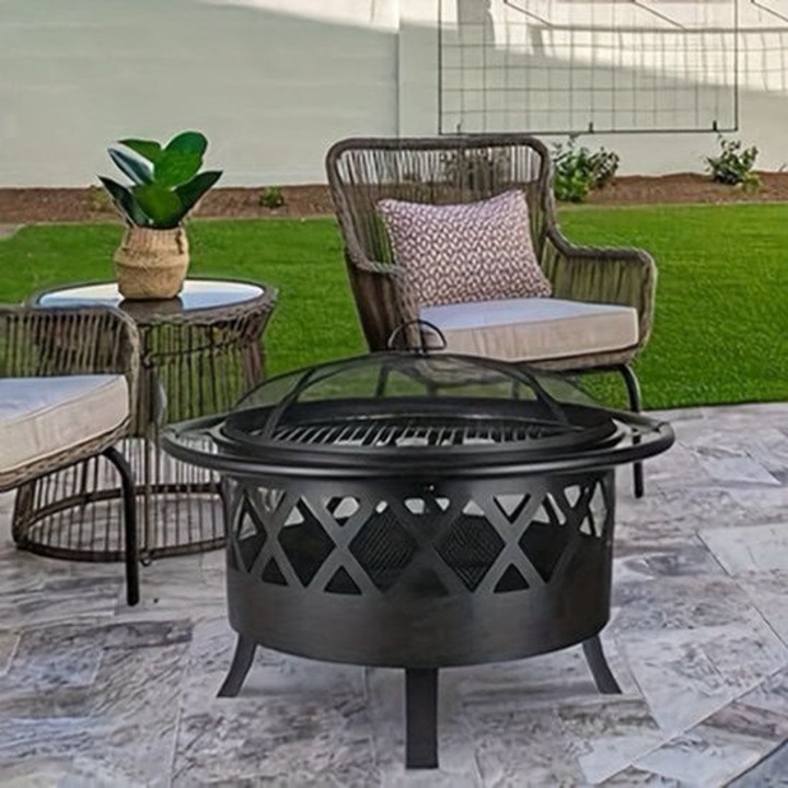 Focar de gradina Corenia QRE-2067959, cu gratar 58 cm si protectie pentru scantei, aliaj rezistent la caldura, 4 picioare, negru, O81 x 56 cm