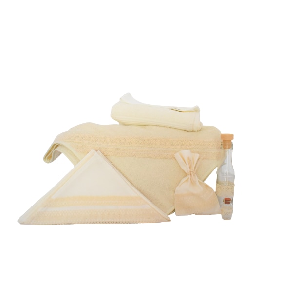 Set botez unicat ivoire 7 piese- Trusou biserica Dantela Ivoire- Odorul Mamei