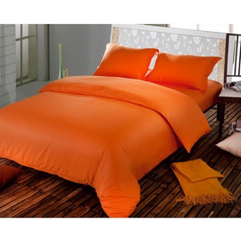 Lenjerie de pat Ranforce Uni ORANGE, 140x220cm, 1 Persoana Lenjerie de pat Ranforce Uni ORANGE, 140x220cm, 1 Persoana