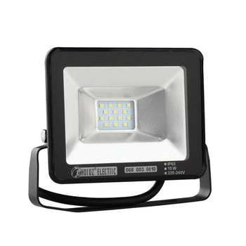 Proiector Led Puma-10, putere 10 W, 750 lm, IP 65, 2700K, 175-250V Proiector Led Puma-10, putere 10 W, 750 lm, IP 65, 2700K, 175-250V