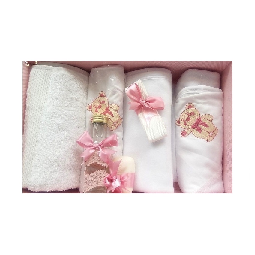 Trusou pentru botez, 7 piese, brodat cu figurina, Ursulet, Little Angel, roz