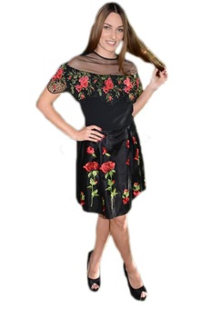 Top modern cu talie scurta, dantela colorata, D&J Exclusive, Negru Top modern cu talie scurta, dantela colorata, D&J Exclusive, Negru