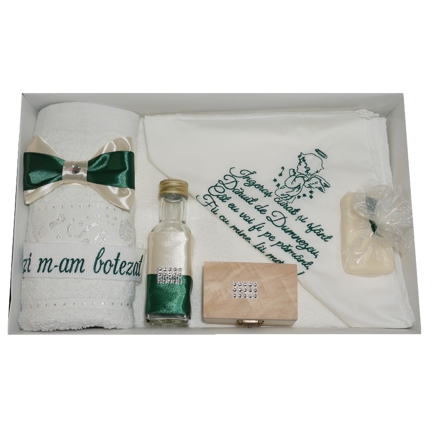 Trusou pentru botez, 7 piese, brodat cu rugaciune si ingeras, Little Angel, verde