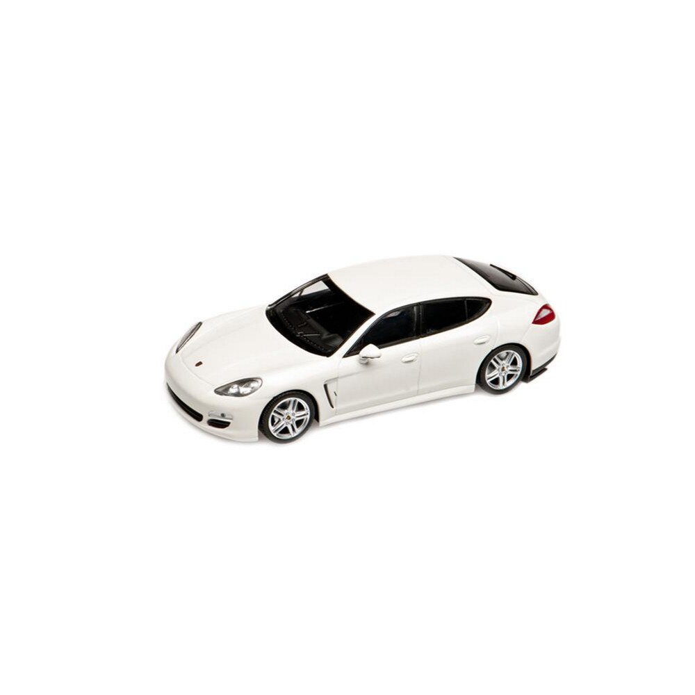 Macheta Auto Porsche Panamera Diesel, 1:43, Alb