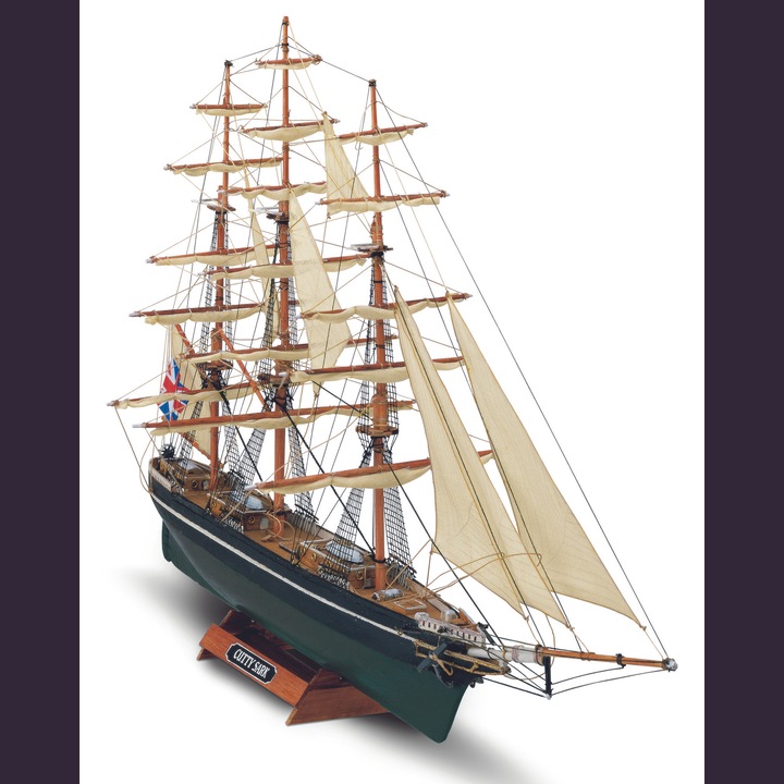 Kit de construit corabie din lemn Cutty Sark, Scara 1:250, 14+