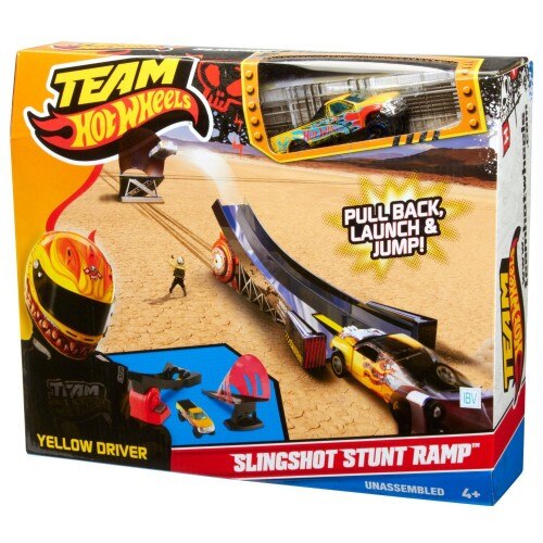 Masina cu Rampa si Lansator