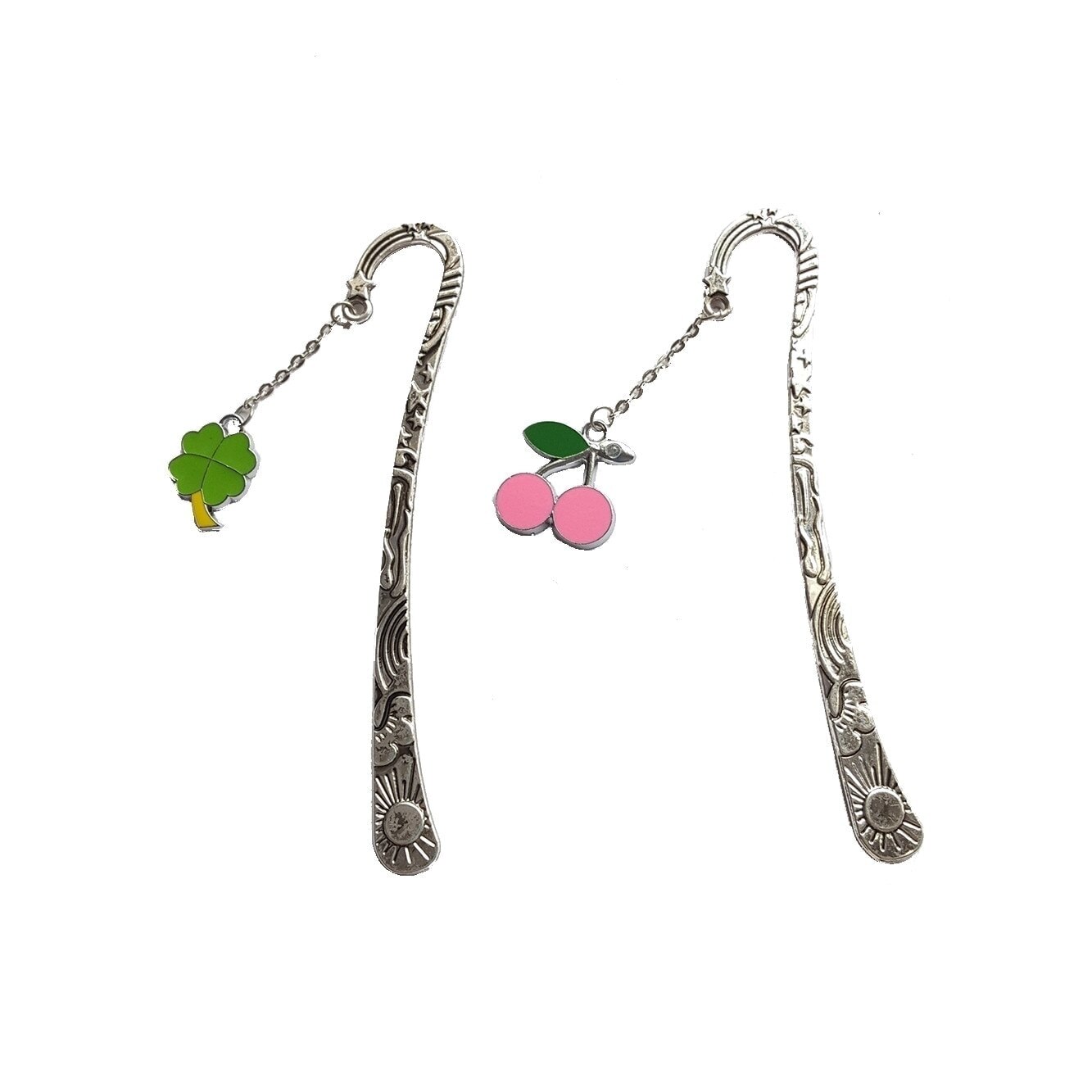 Set 2 Semne de carte AA, cu trifoi si ciresele roz