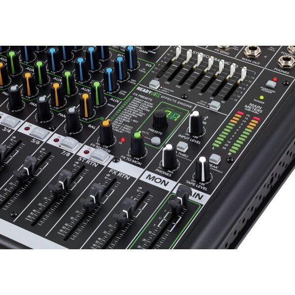 Mixer analogic Mackie PROFX8v2 - eMAG.ro
