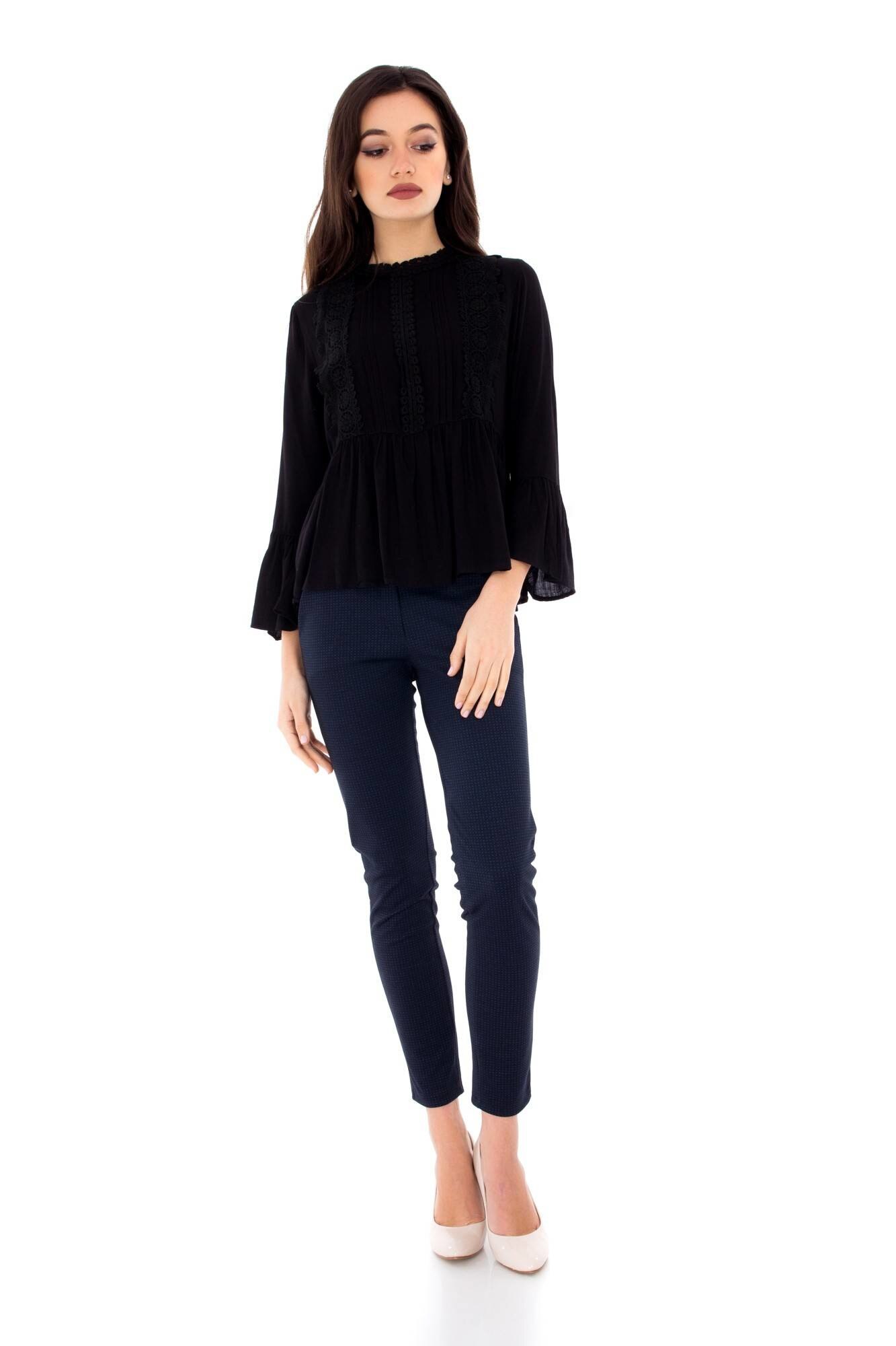 Bluza de dama neagra, ROH, cu dantela