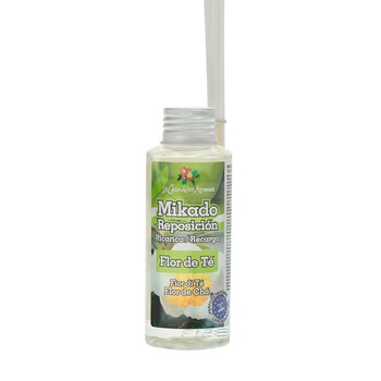 Rezerva odorizant camera cu betisoare de rattan LCLA Flori de Ceai, 100 ml Rezerva odorizant camera cu betisoare de rattan LCLA Flori de Ceai, 100 ml