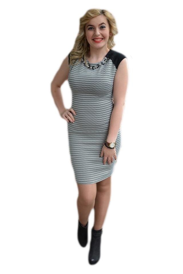 Rochie in tendinte cu design de colier,D&J Exclusive, Negru/Alb