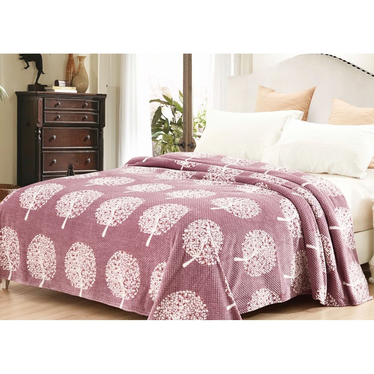 Patura Cocolino moale, decupata, roz, cu model, punga cadou 200X230cm