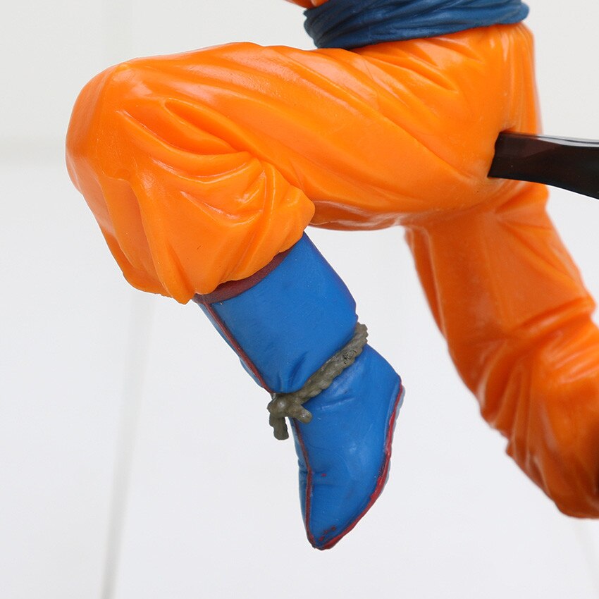 Figurina Son Goku Super Saiyan - Dragon Ball Super Anime - eMAG.ro