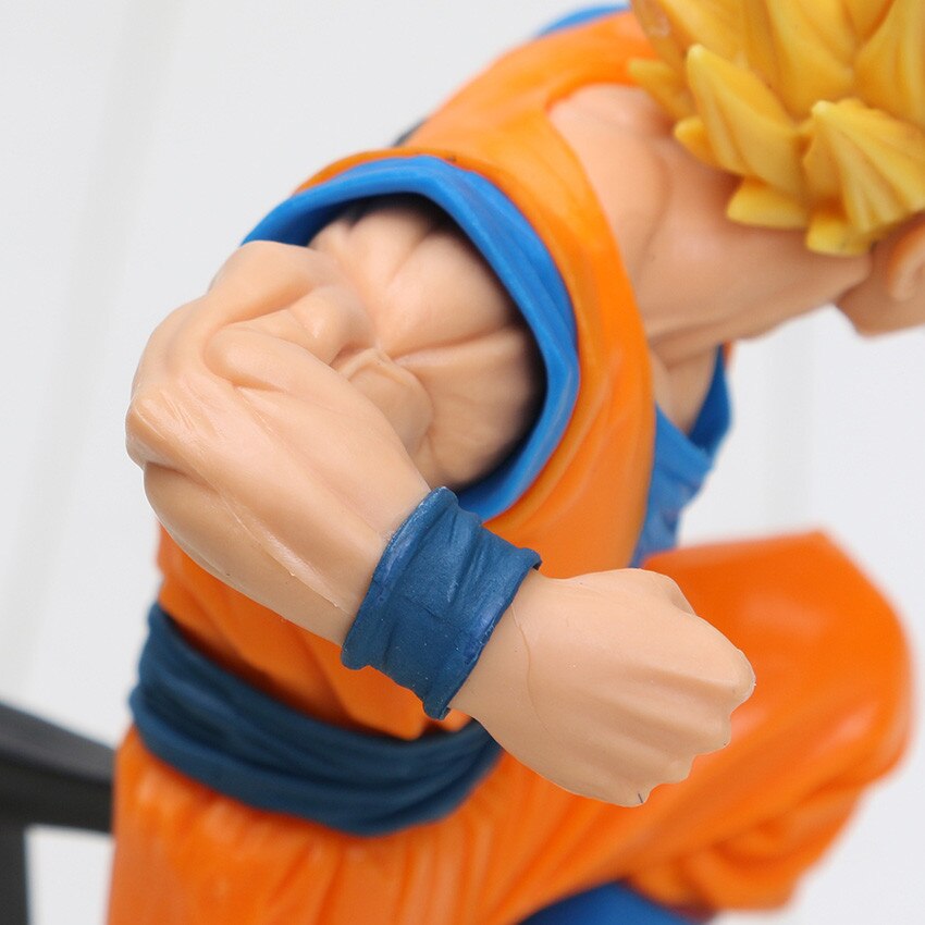 Figurina Son Goku Super Saiyan - Dragon Ball Super Anime - eMAG.ro