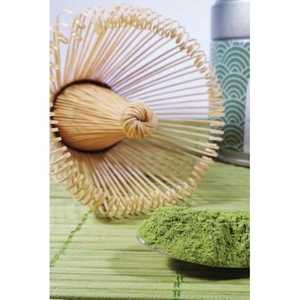 Matcha Powder and a Whisk Japanese Green Tea Journal: 150 Page Lined Notebook/Diary, Cs Creations (Author)