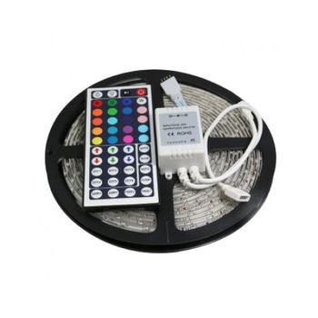 Banda decorativa LED RGB, 5 metri cu led si telecomanda Banda decorativa LED RGB, 5 metri cu led si telecomanda