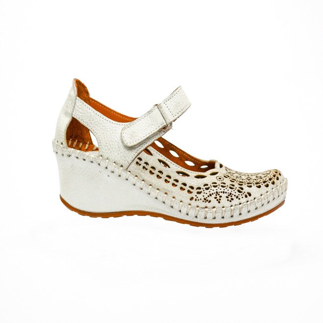 Pantofi cu bareta si talpa plina, din piele de calitate, D&J Exclusive, Argintiu