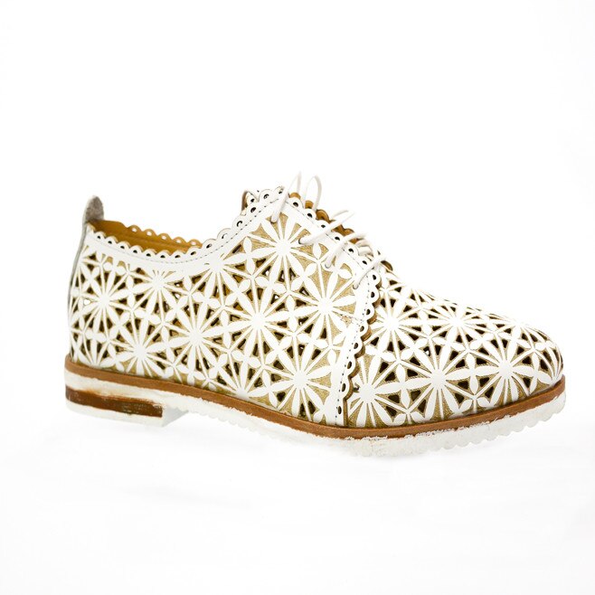 Pantofi comozi cu talpa joasa si inchidere cu siret, D&J Exclusive, Bej